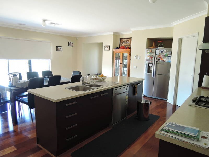 46 Clearwater Rise, Truganina VIC 3029