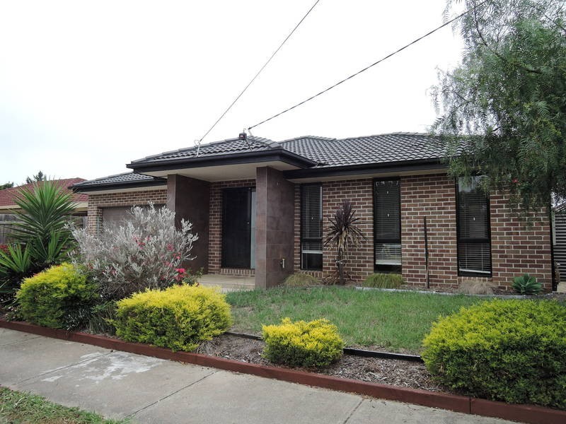 3 Sunbird Crescent, Hoppers Crossing VIC 3029