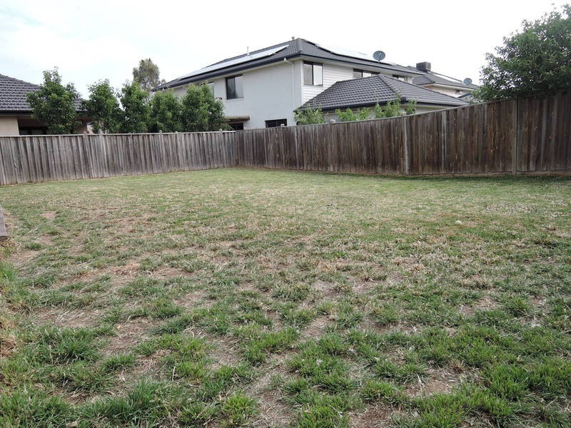 12 Monterey Bay Drive, Point Cook VIC 3030