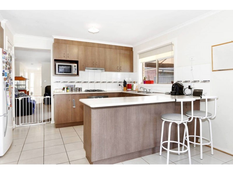 41 Manor Lakes Boulevard, Wyndham Vale VIC 3024