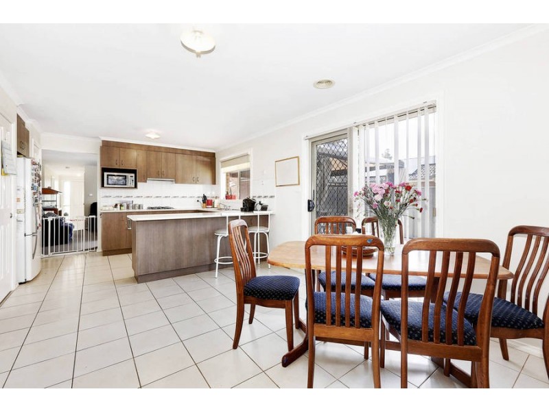 41 Manor Lakes Boulevard, Wyndham Vale VIC 3024