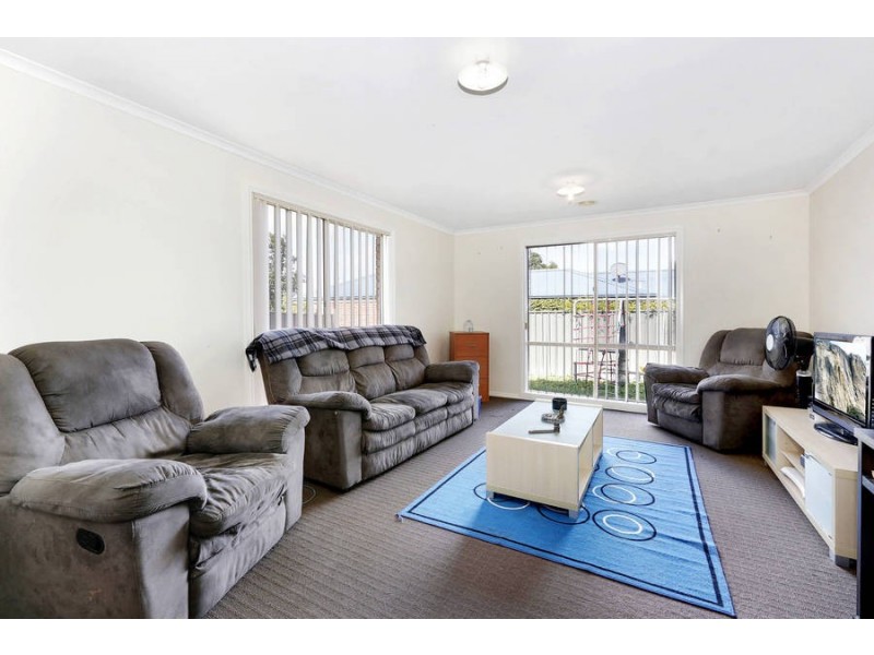 41 Manor Lakes Boulevard, Wyndham Vale VIC 3024