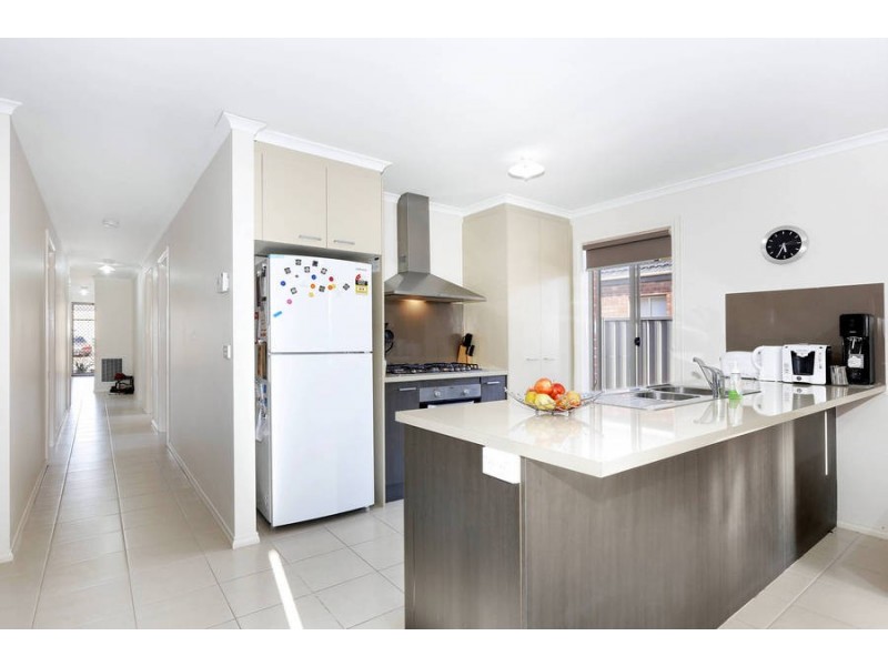 18 Lancewood Road, Wyndham Vale VIC 3024