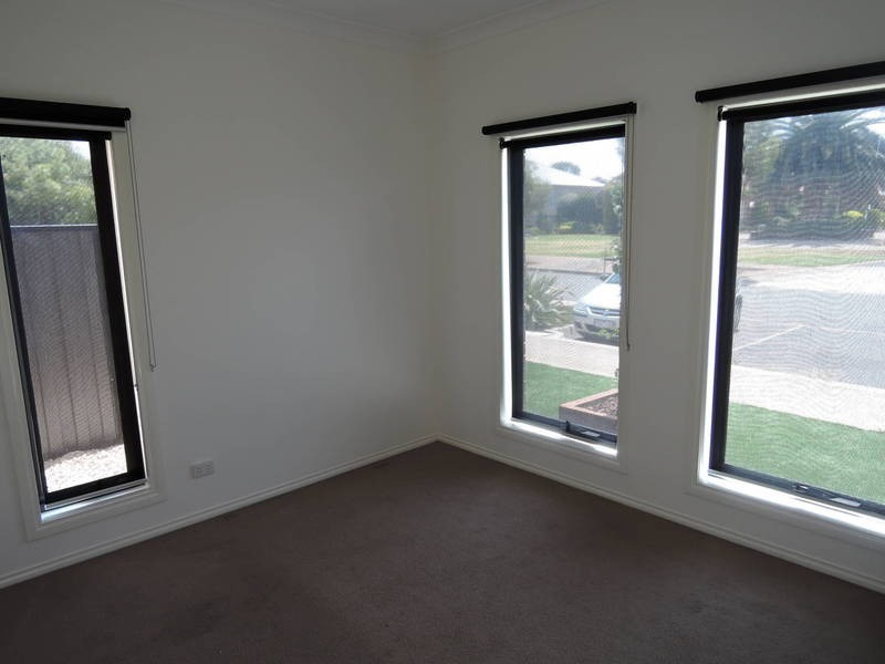 3/1-5 Stawell Street, Werribee VIC 3030