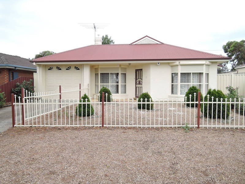 1 Dunk Court, Hoppers Crossing VIC 3029