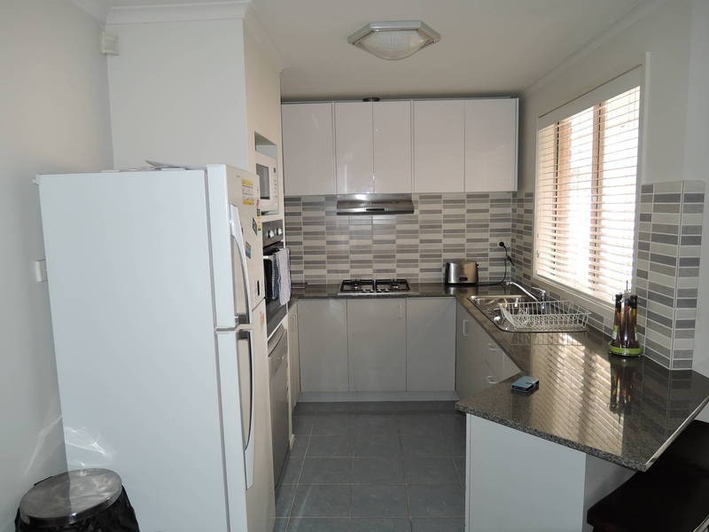 5 Carmarthen Close, Werribee VIC 3030