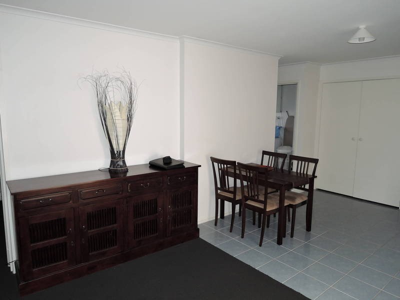 5 Carmarthen Close, Werribee VIC 3030