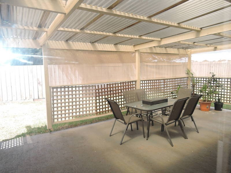 5 Carmarthen Close, Werribee VIC 3030