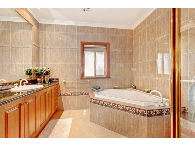 42 Kingston Boulevard, Hoppers Crossing VIC 3029