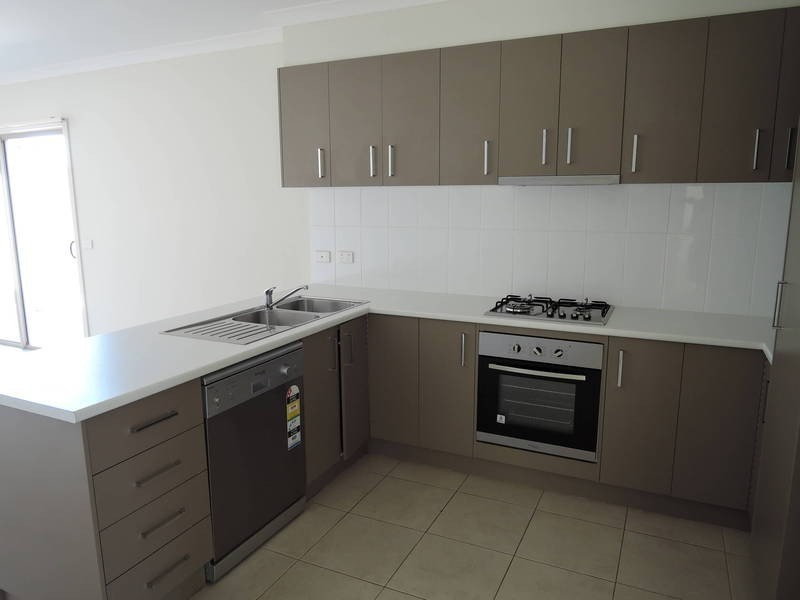 6/43-45 Ruby Place, Werribee VIC 3030