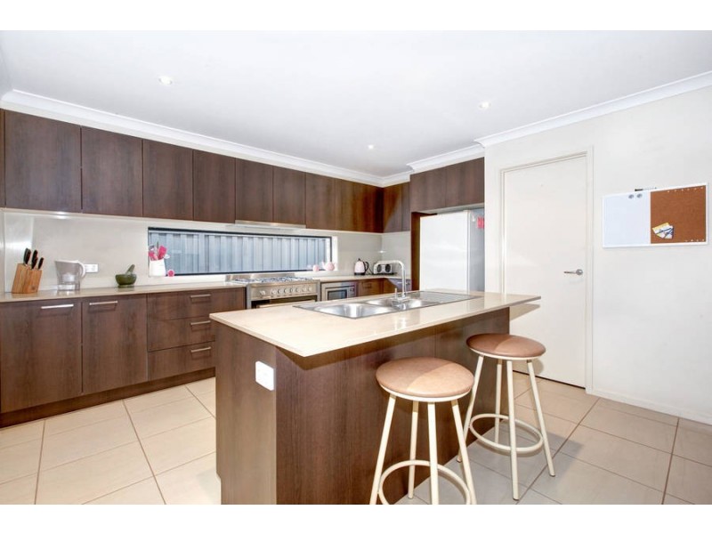 16 Bindarri Road, Wyndham Vale VIC 3024