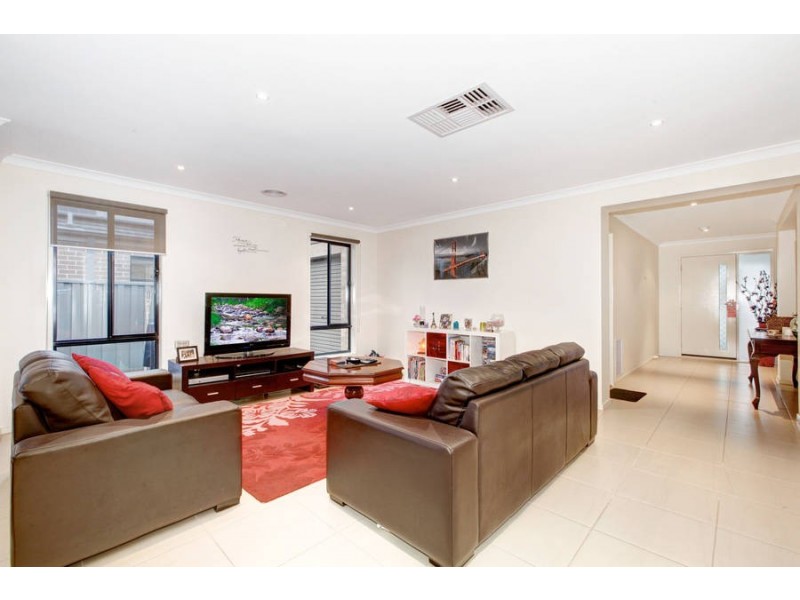 16 Bindarri Road, Wyndham Vale VIC 3024