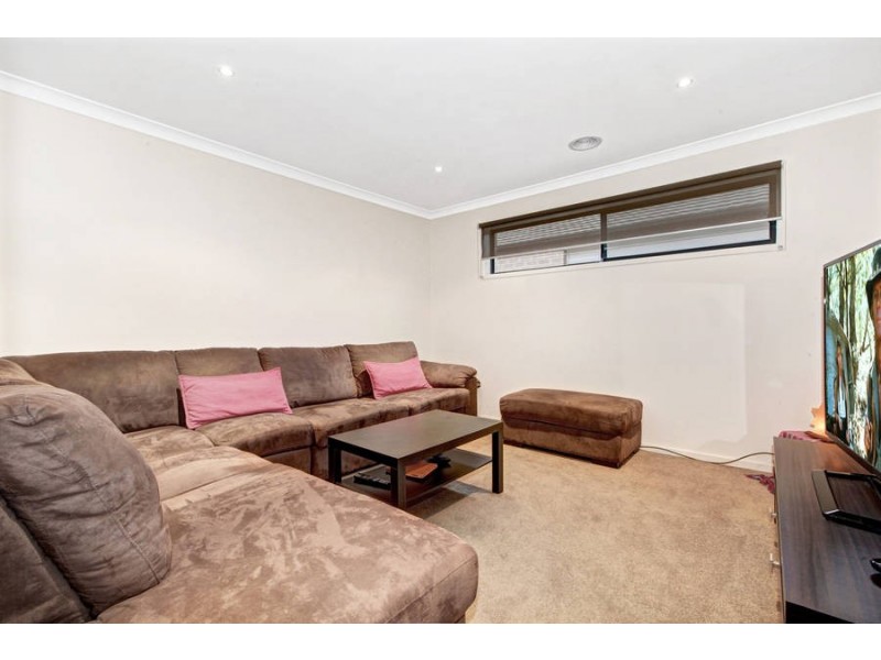 16 Bindarri Road, Wyndham Vale VIC 3024