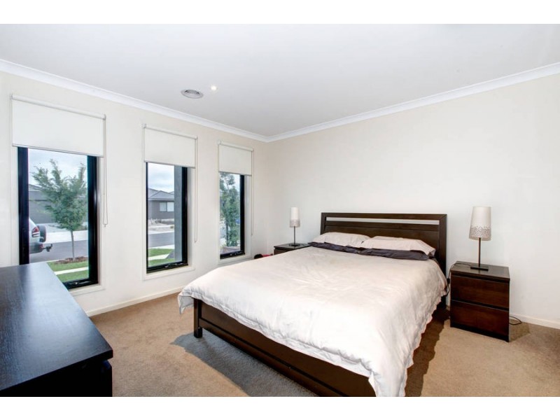 16 Bindarri Road, Wyndham Vale VIC 3024