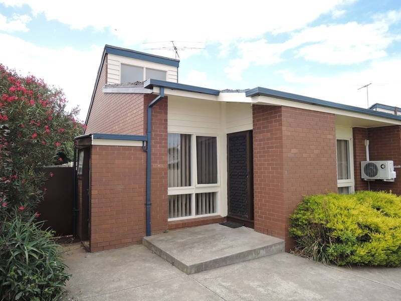 4/22 Mambourin Street, Werribee VIC 3030