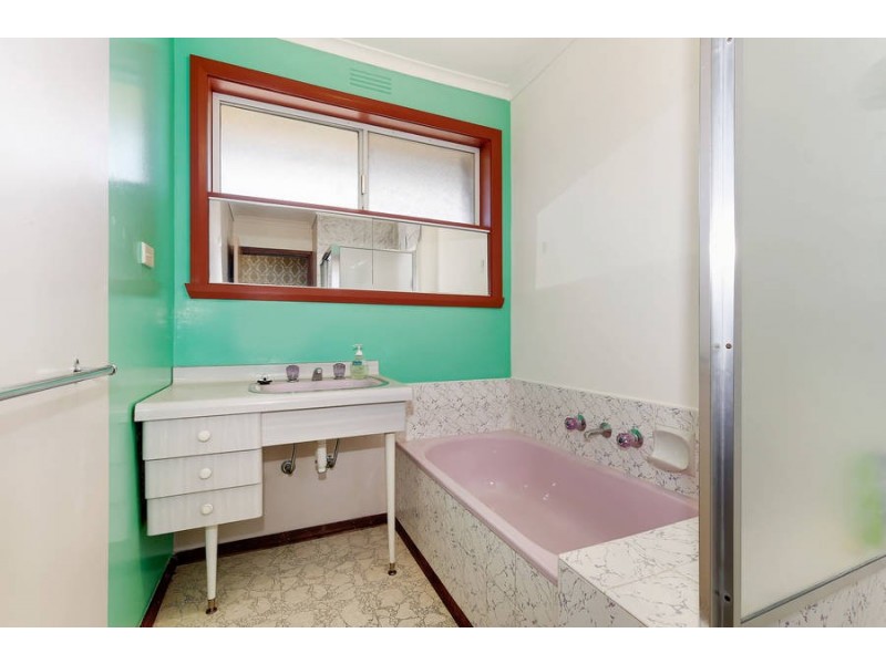 6 Bernhardt Avenue, Hoppers Crossing VIC 3029