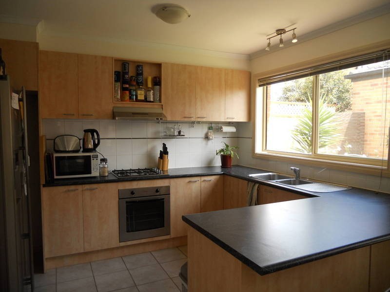 2/36 Harmony Drive, Tarneit VIC 3029