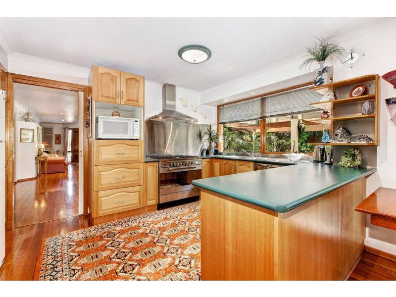 2 Villa Walk, Werribee VIC 3030