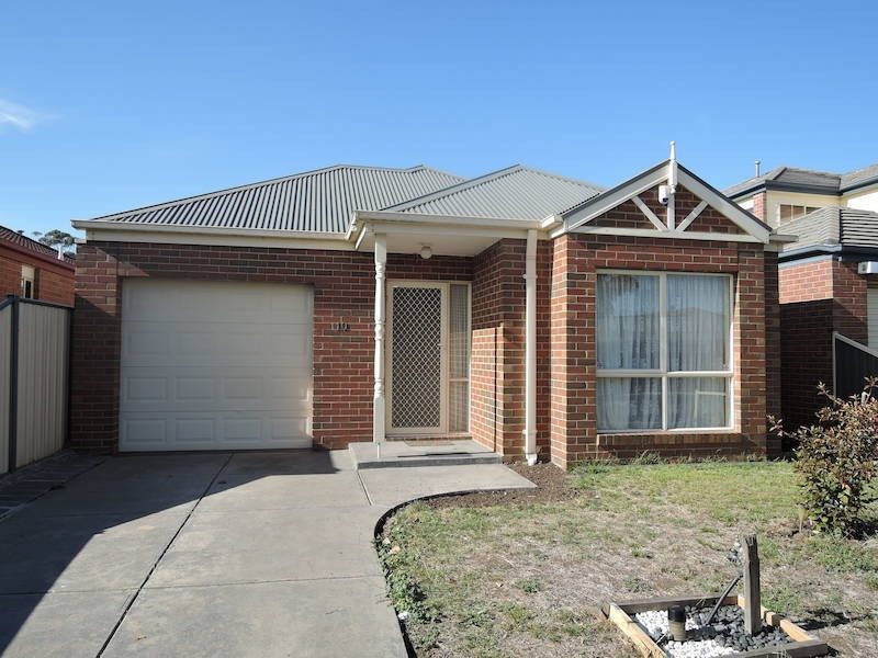 10 Chesterfield Drive, Wyndham Vale VIC 3024