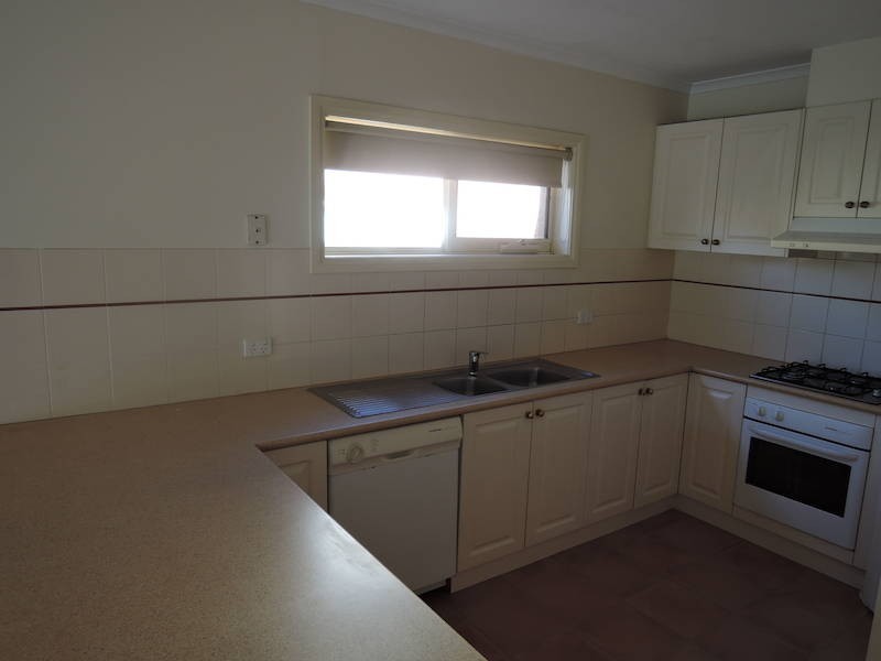 10 Chesterfield Drive, Wyndham Vale VIC 3024