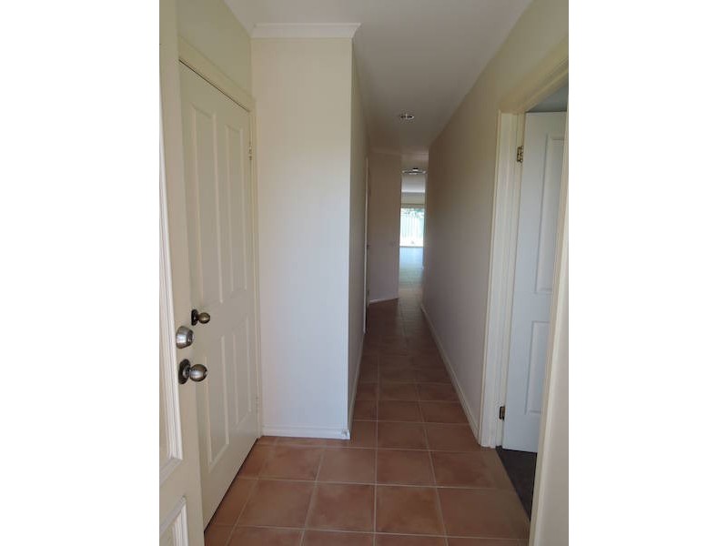 10 Chesterfield Drive, Wyndham Vale VIC 3024
