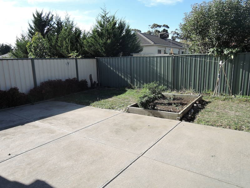 10 Chesterfield Drive, Wyndham Vale VIC 3024
