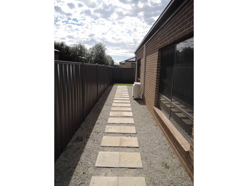 7 Mayesbrook Road, Wyndham Vale VIC 3024