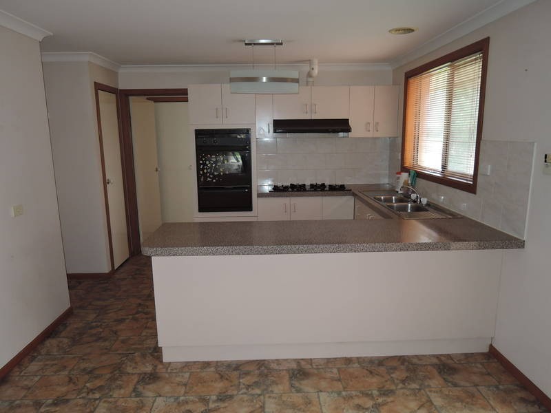 7 Enfield Avenue, Werribee VIC 3030