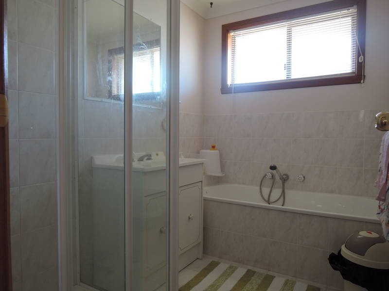 7 Enfield Avenue, Werribee VIC 3030