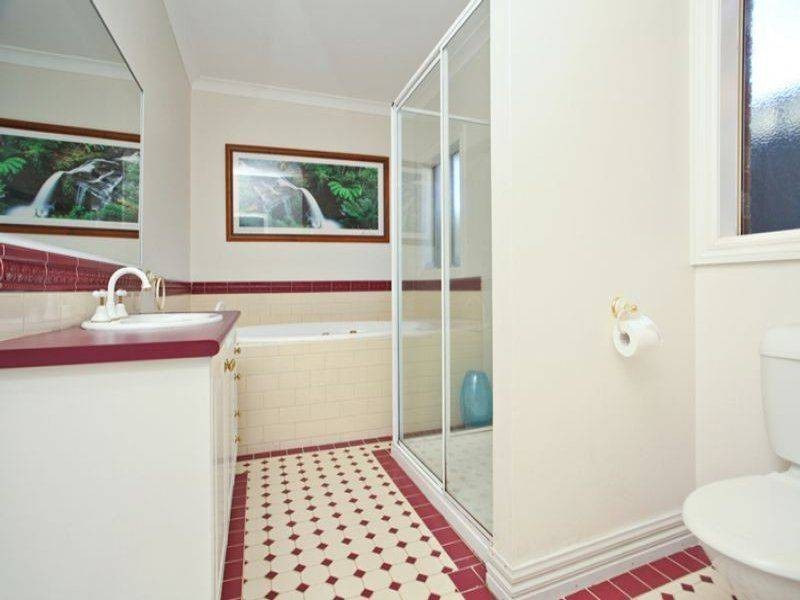 54 Hindmarsh Drive, Wyndham Vale VIC 3024