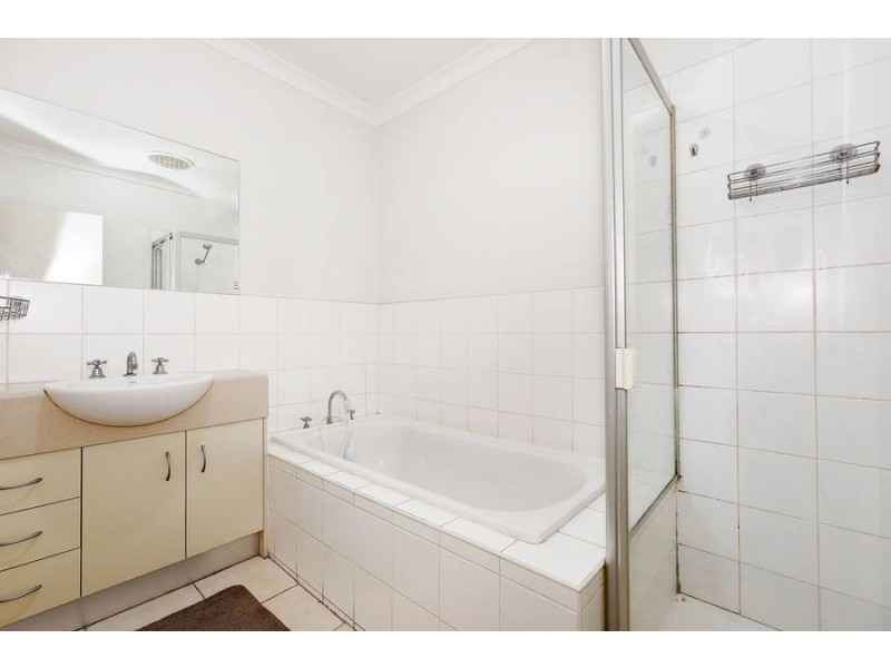 5/14 Mickleton Grove, Point Cook VIC 3030