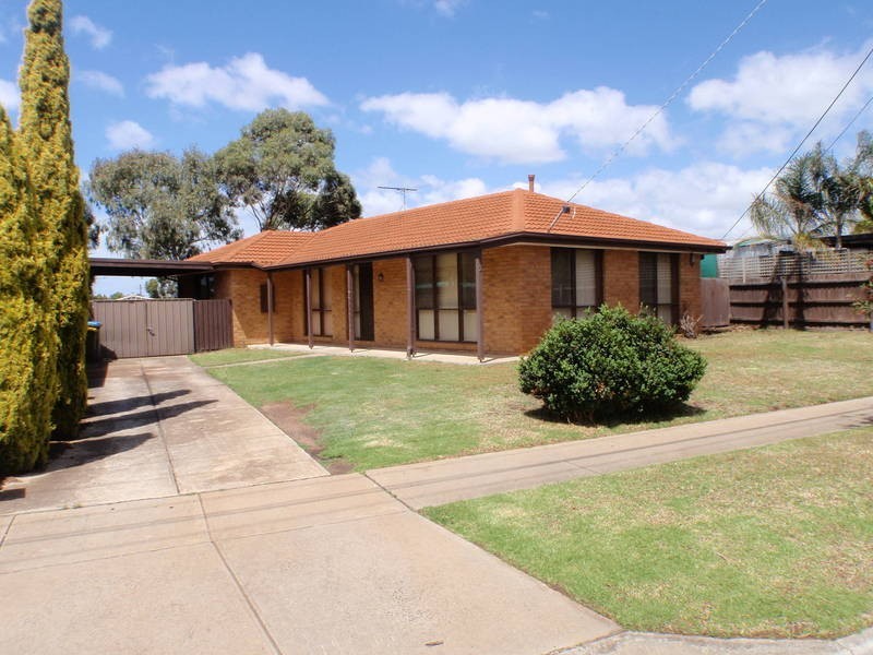 2 Cowderoy Street, Hoppers Crossing VIC 3029