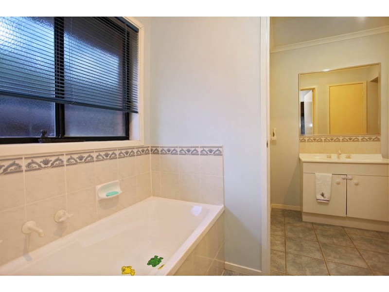 20 Alsace Avenue, Hoppers Crossing VIC 3029