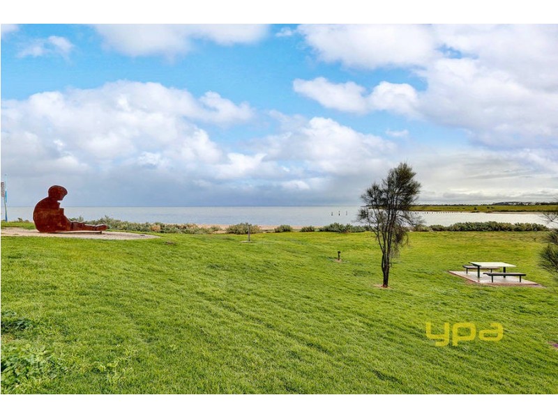 64 Koroneos Drive, Werribee South VIC 3030