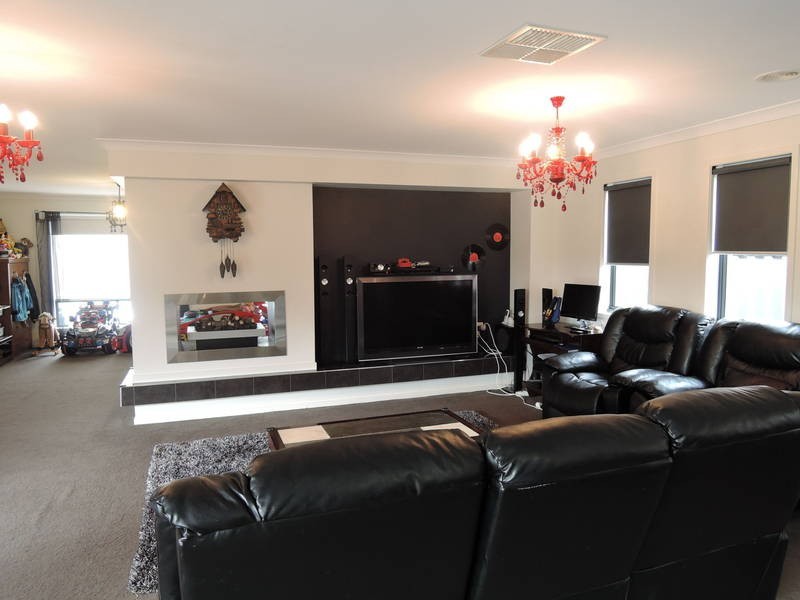 7 Yarraman Road, Wyndham Vale VIC 3024