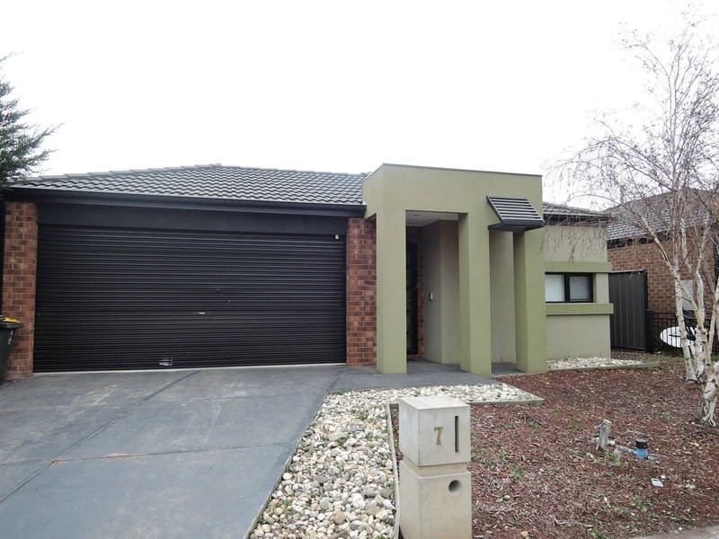 7 Carbine Avenue, Tarneit VIC 3029