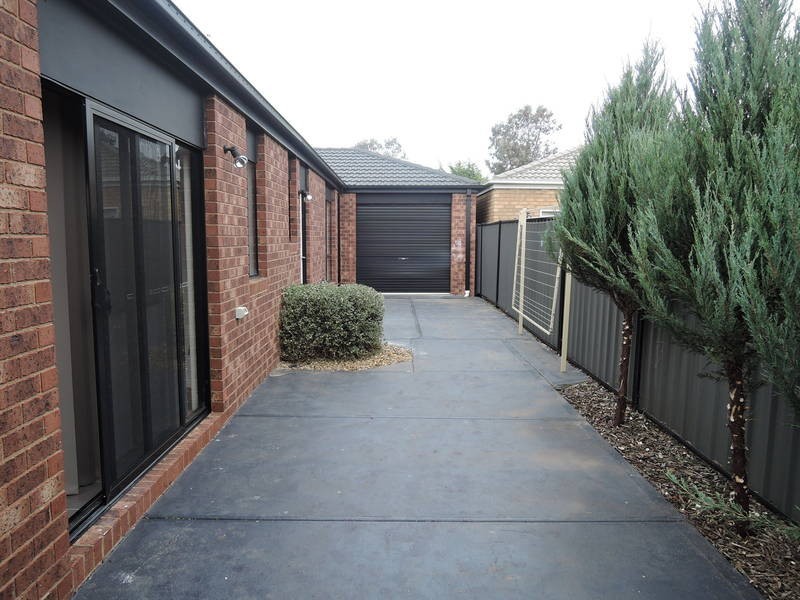 7 Carbine Avenue, Tarneit VIC 3029