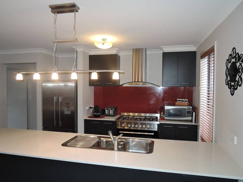 27 Wylie Way, Point Cook VIC 3030