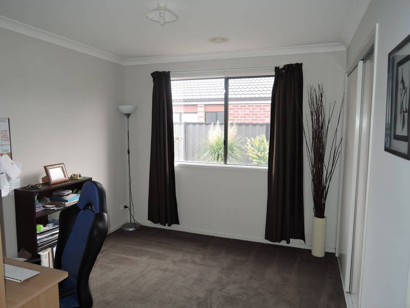27 Wylie Way, Point Cook VIC 3030