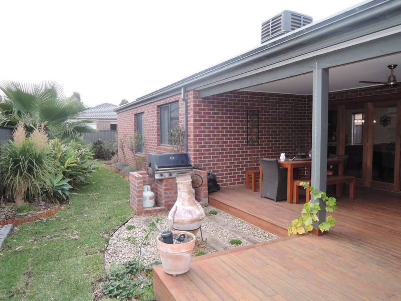 27 Wylie Way, Point Cook VIC 3030