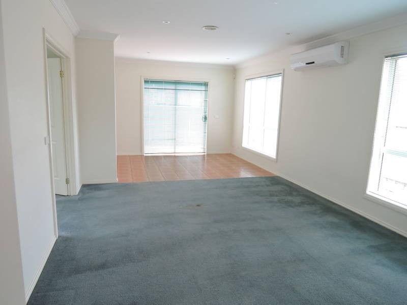 33 Harkaway Avenue, Hoppers Crossing VIC 3029