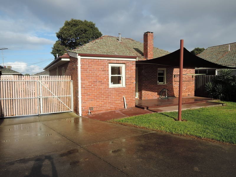 30 Carter Avenue, Werribee VIC 3030