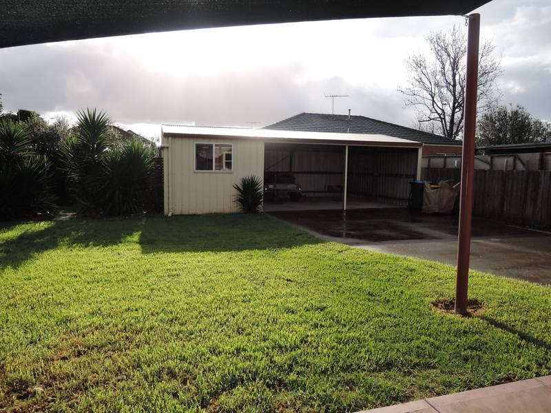 30 Carter Avenue, Werribee VIC 3030