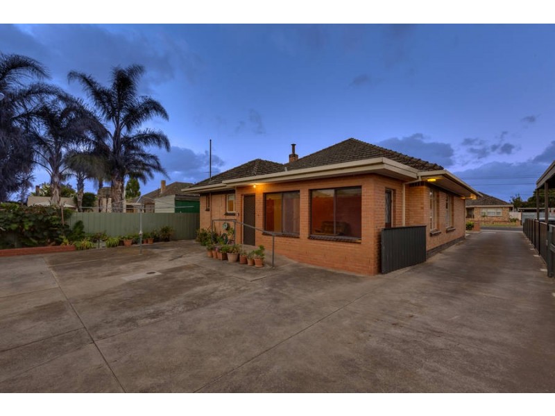 8 Wyndham Street, Werribee VIC 3030