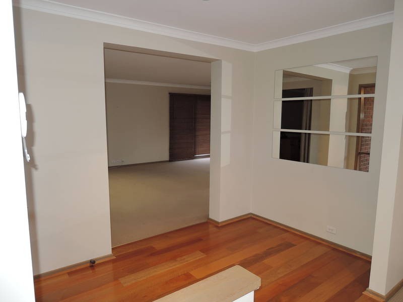 17 Kathleen Crescent, Hoppers Crossing VIC 3029