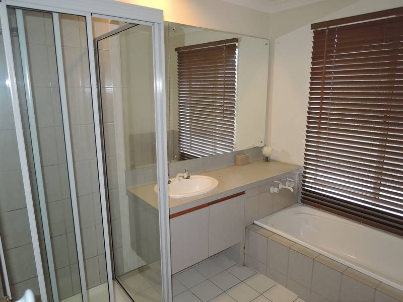 17 Kathleen Crescent, Hoppers Crossing VIC 3029