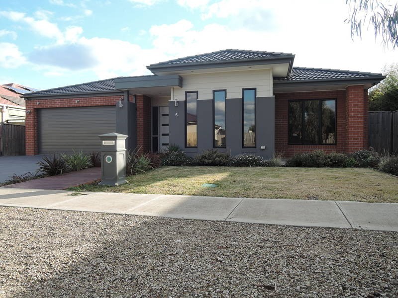 5 Amsterdam Avenue, Tarneit VIC 3029