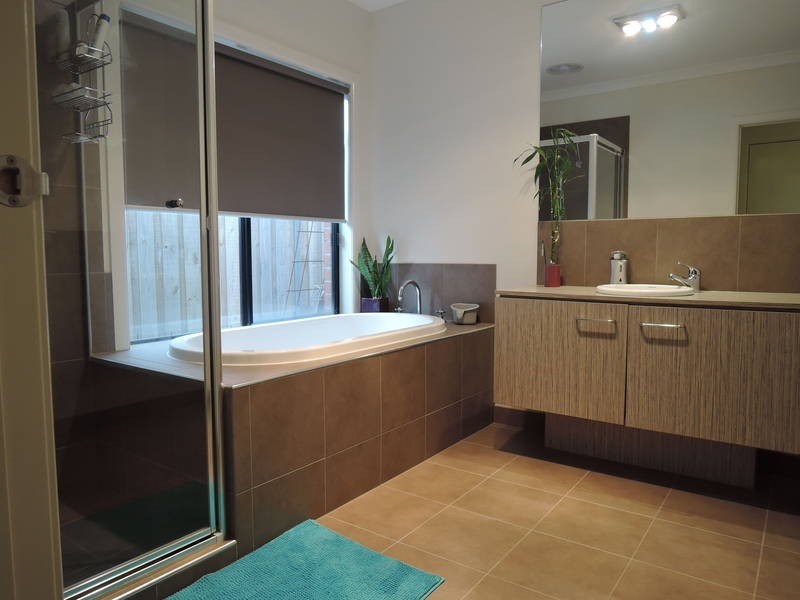 5 Amsterdam Avenue, Tarneit VIC 3029