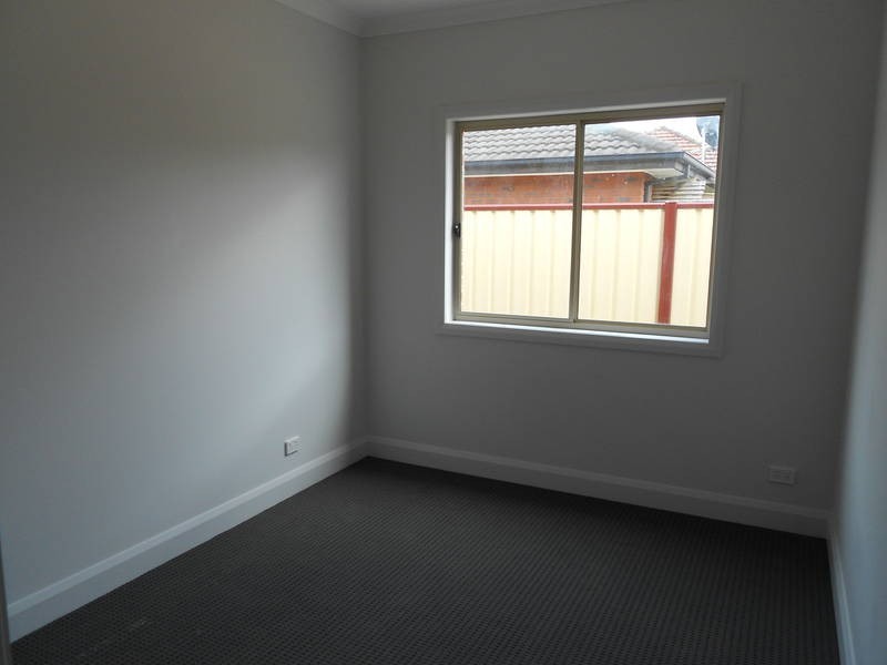 2/77 Market Road, Werribee VIC 3030