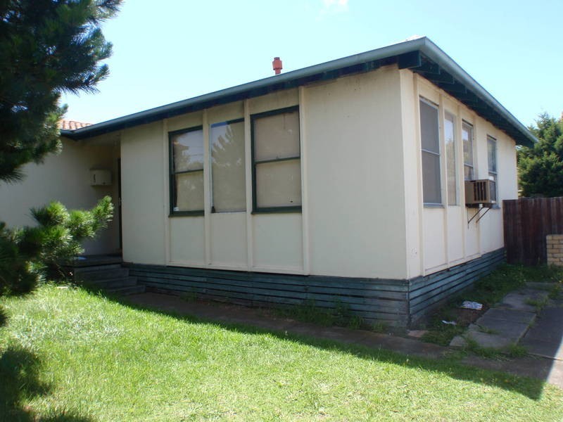 27 Eades Street, Laverton VIC 3028